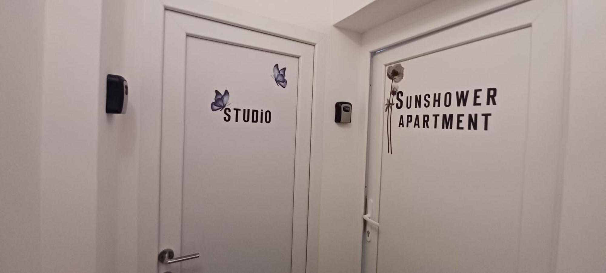 Sunshower Apartment And Studio สปลิท ภายนอก รูปภาพ